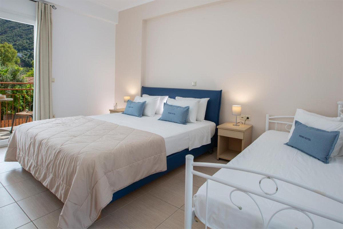 Menes Hotel Geni  Exterior photo
